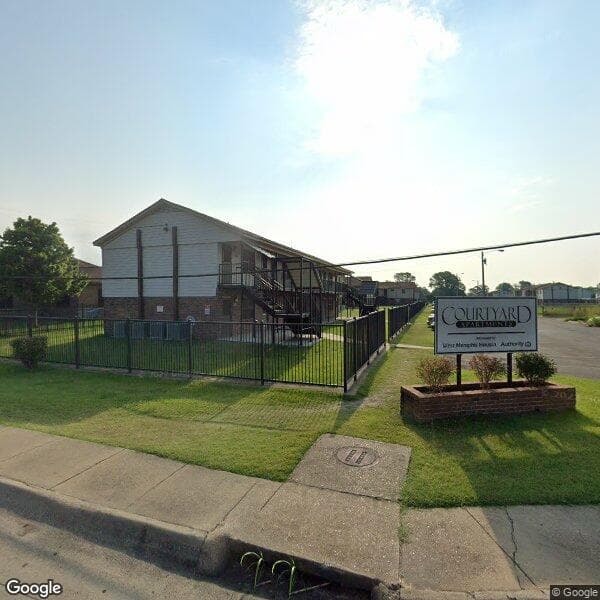 Courtyard Apartments