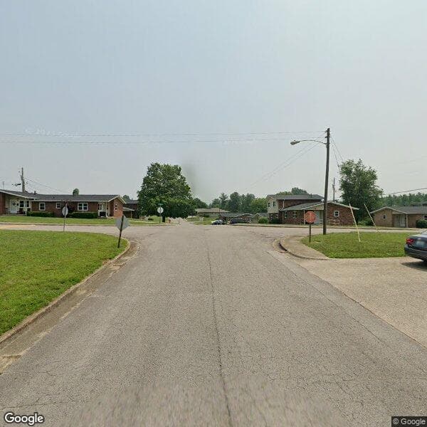 Miami Court Rose Circle